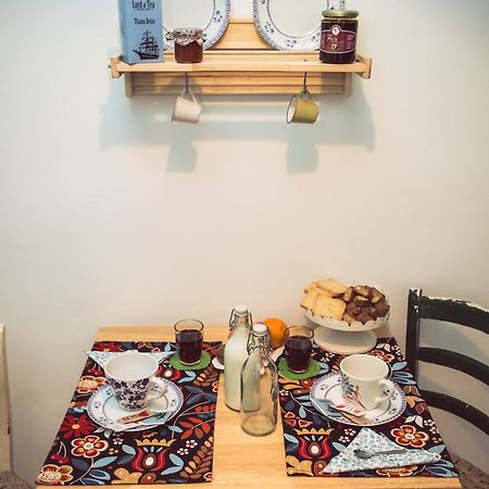 Bed and Breakfast La Finestra Sul Cortile Атри Экстерьер фото