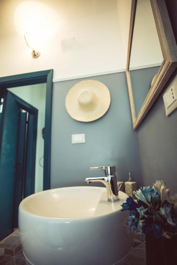 Bed and Breakfast La Finestra Sul Cortile Атри Экстерьер фото
